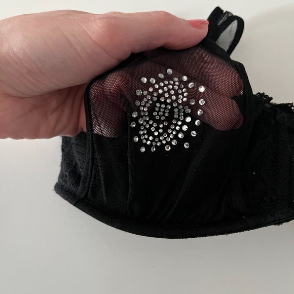 Vintage Black Lace Guess Bra - Glitter Logo - Picture 7 of 7
